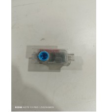 Плафон освещения салона правый