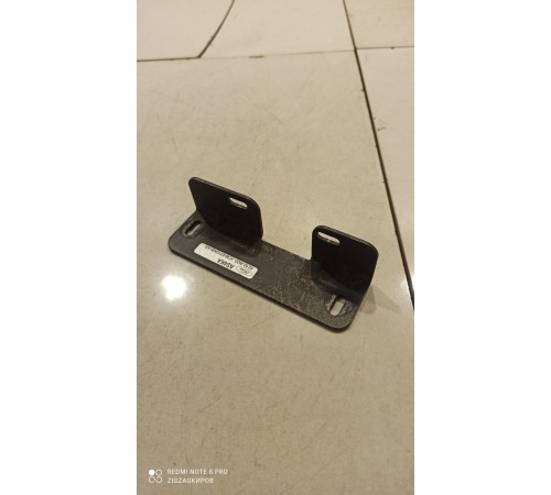 Кронштейн(крепление) ветрового стекла наружний