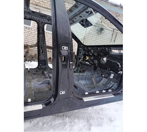 Порог со стойкой правый