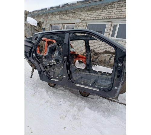 Порог со стойкой правый