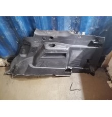 Обшивка багажника правая