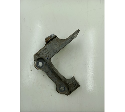 Кронштейн коробки передач АКПП