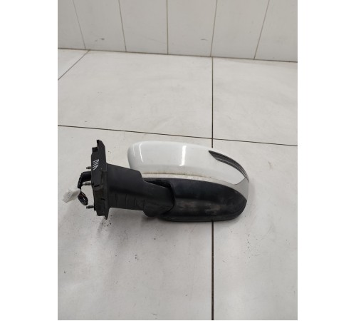 Зеркало заднего вида левое