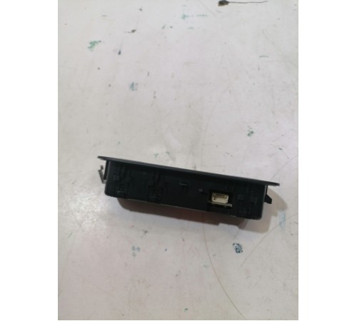 Плафон освещения салона