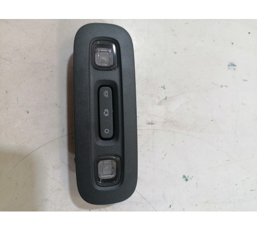 Плафон освещения салона