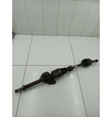 Привод передний правый