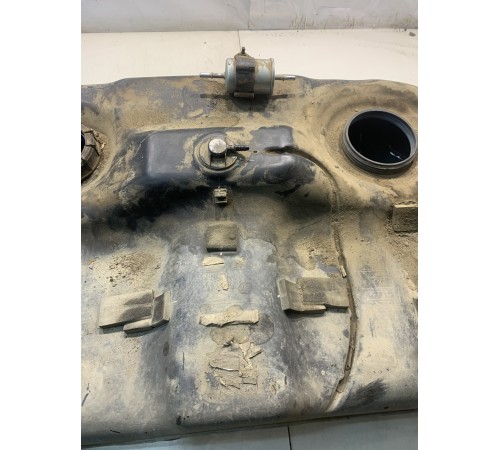 Бак топливный