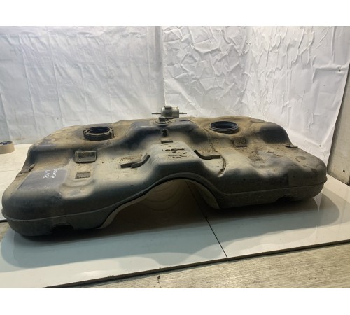 Бак топливный