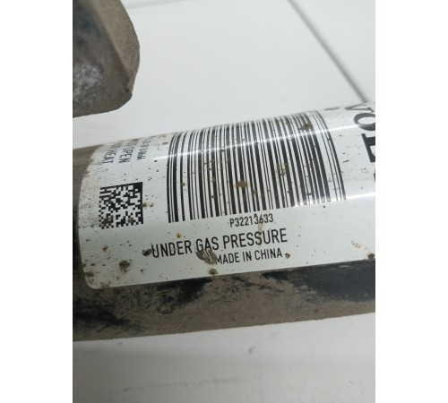 Амортизатор подвески передний левый в сборе