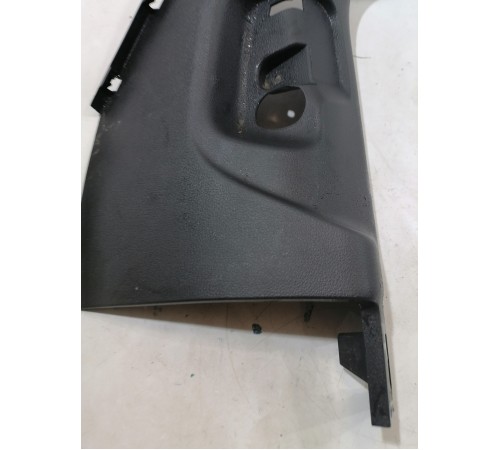 Накладка стойки передняя левая