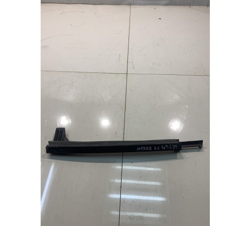 Уплотнитель стекла (задний, левый)