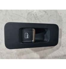 Кнопка стеклоподъёмника задняя правая
