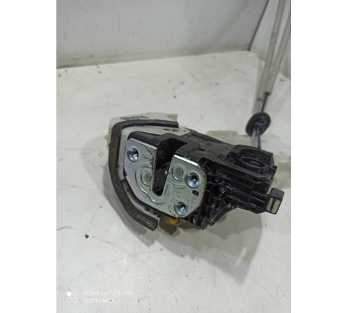 Замок двери (задний левый)