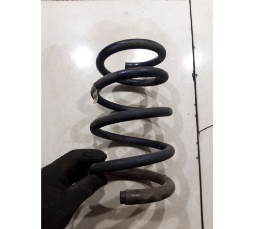 Пружина подвески (задняя правая)