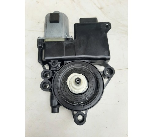 Моторчик стеклоподъемника (задний левый)