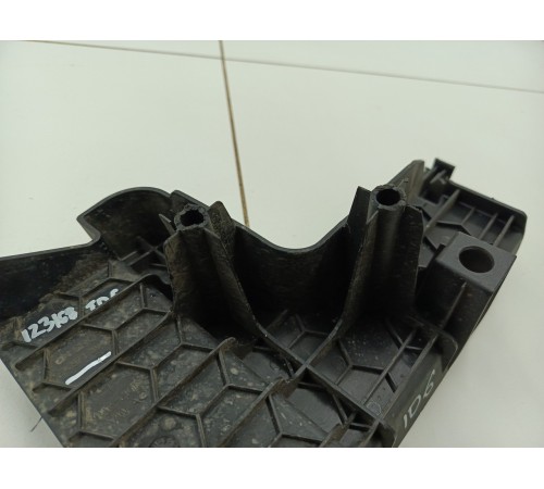 Дефлектор пыльник радиатора