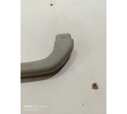 Ручка центральной стойки правая