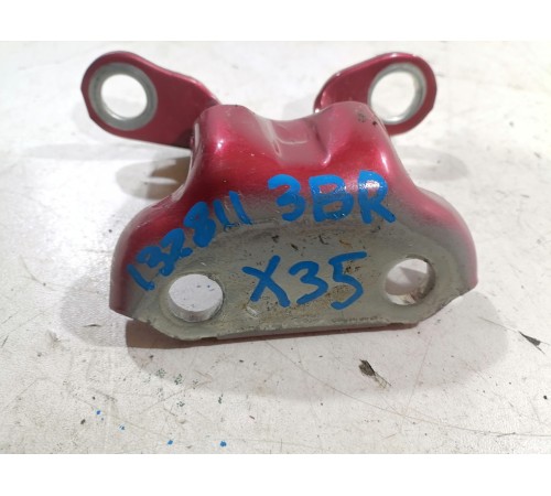 Петля двери задняя правая верхняя