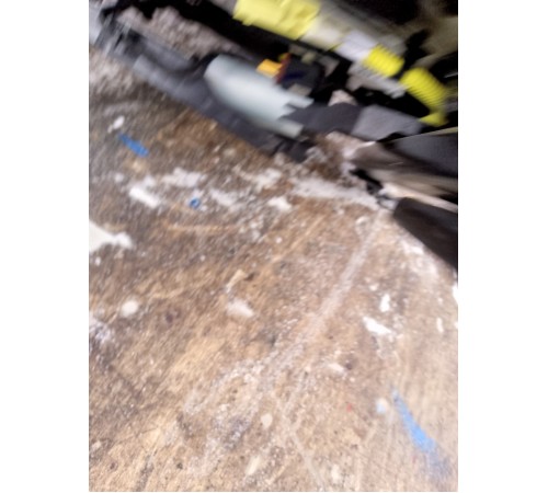 Сиденье переднее левое