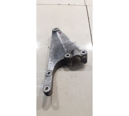 Кронштейн раздаточной коробки