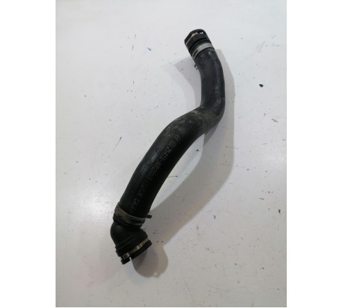 Патрубок системы охлаждения