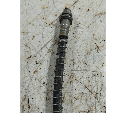 Тормозной шланг передний правый