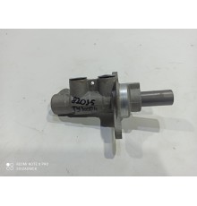 Главный тормозной цилиндр