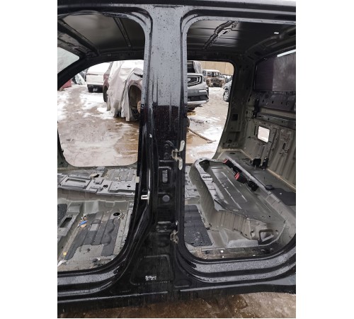 Порог со стойкой левый