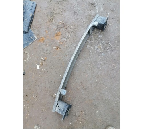 Усилитель заднего бампера