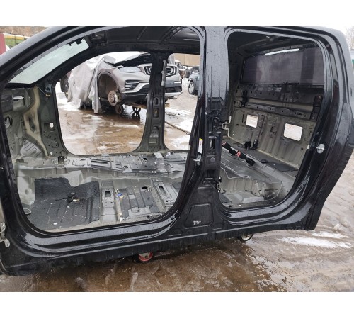 Порог со стойкой левый