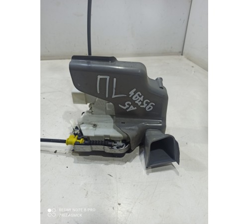 Замок двери (передний левый)