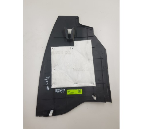 Накладка центральной консоли правая