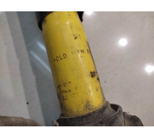 Амортизатор (передний, правый)