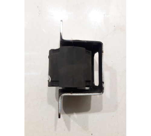 Противовес крышки багажнка