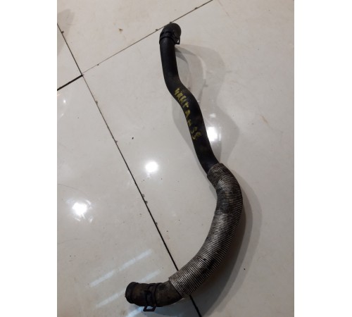 Патрубок системы охлаждения