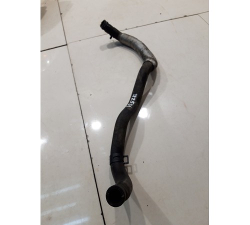 Патрубок системы охлаждения