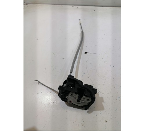 Замок двери задней правой