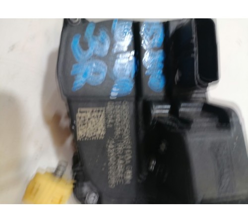 Замок двери задней правой