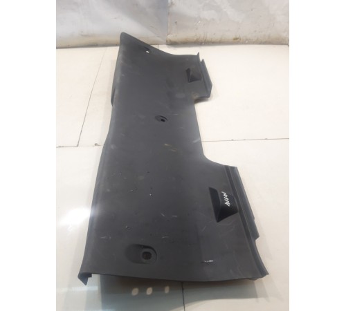 Накладка багажника