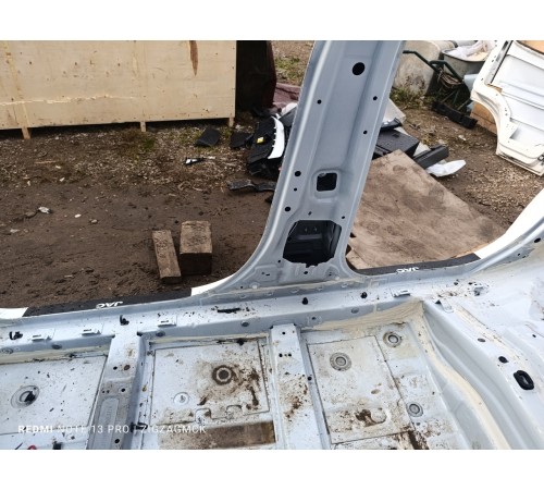 Порог со стойкой правый