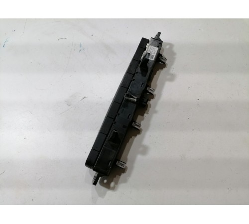 Блок кнопок управления климатом