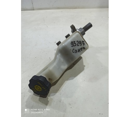 Главный тормозной цилиндр с бачком