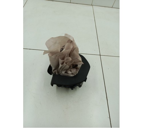 Подушка безопасности водителя