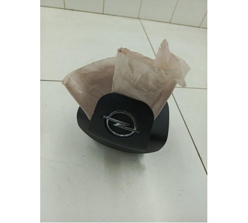 Подушка безопасности водителя