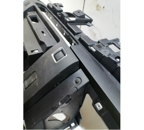 Накладка торпедо под бардачок