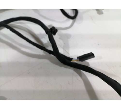 Электропроводка двери задняя левая