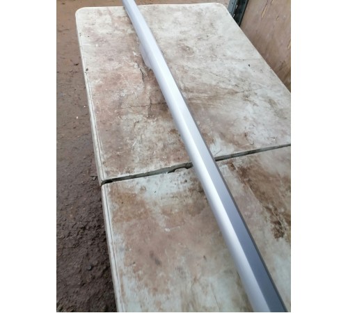 Рейлинг крыши левый