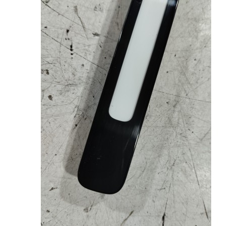 Плафон внутреннего освещения салона левый