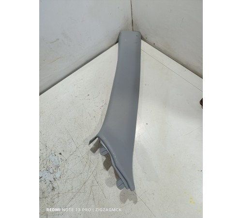 Обшивка стойки лобового стекла левая