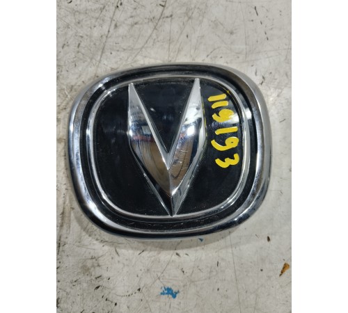 Эмблема задняя